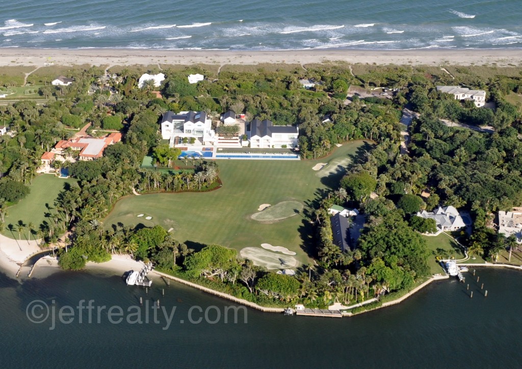 Tiger Woods estate home and practice golf course in Jupiter Island Florids