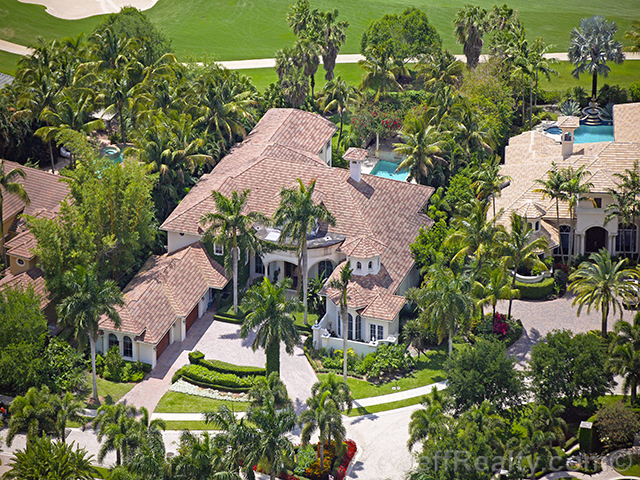 215 Grand Pointe Drive - Aerial Front