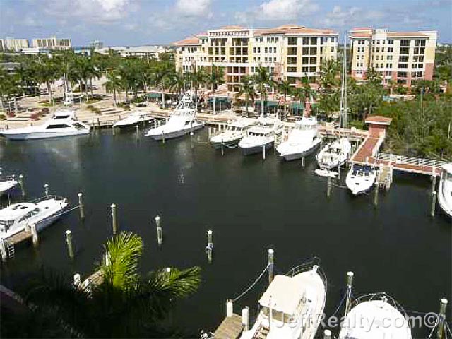 Jupiter Yacht Club Condos