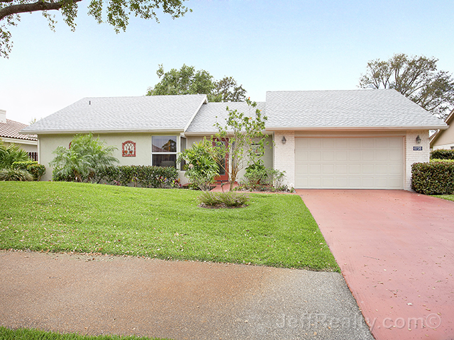 6736 Eastpointe Pines Street