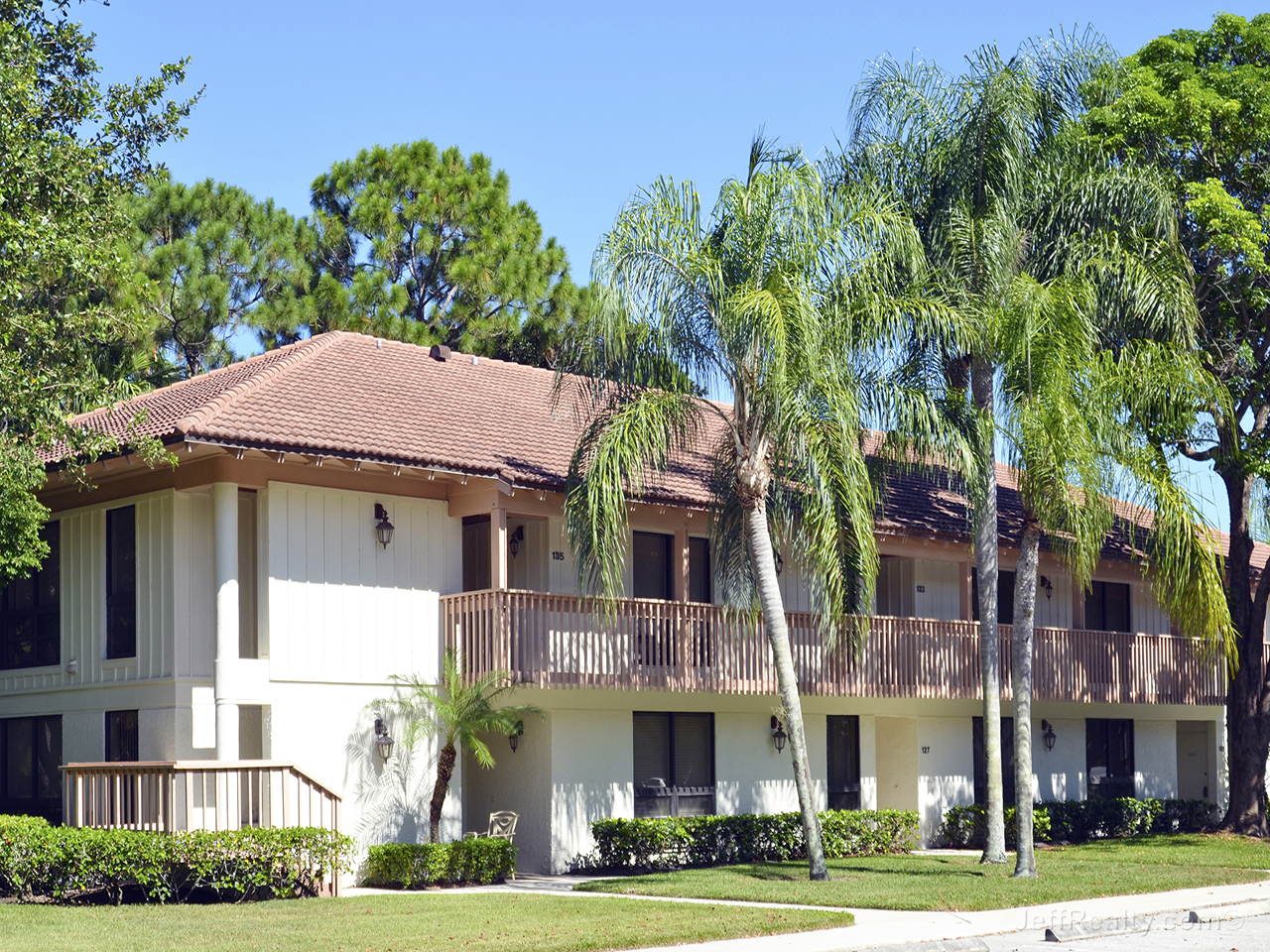 133 Brackenwood Road