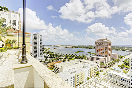 801 S Olive Avenue #204 - Rooftop View