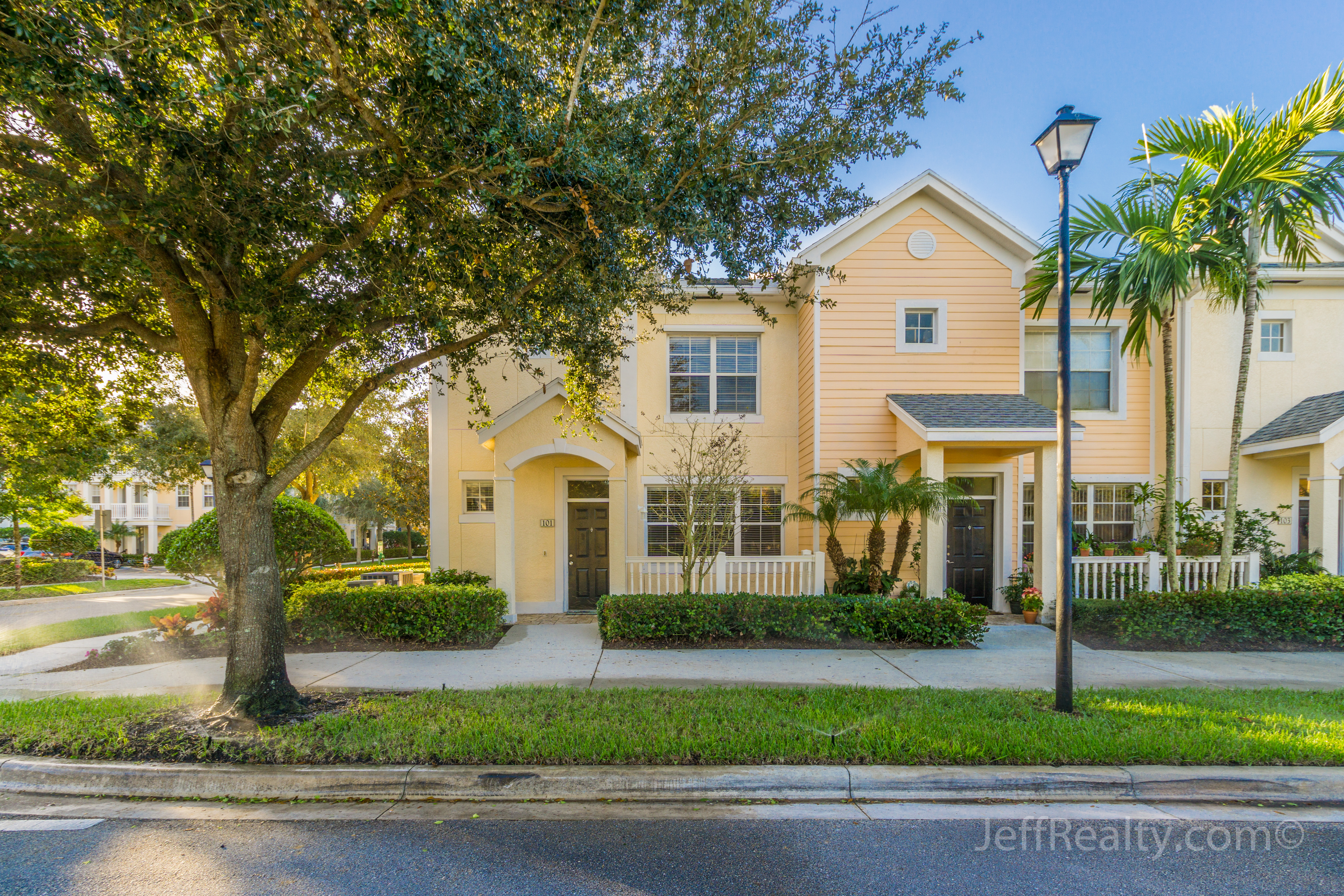 826 Dakota Drive