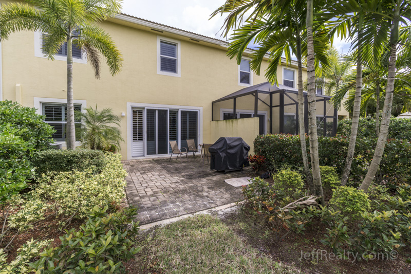 4803 Cadiz Circle - Patio