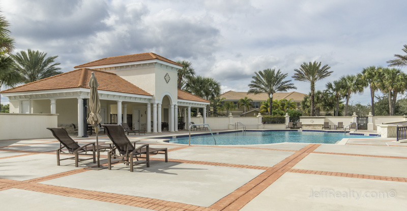Paloma Community Swimming Pool