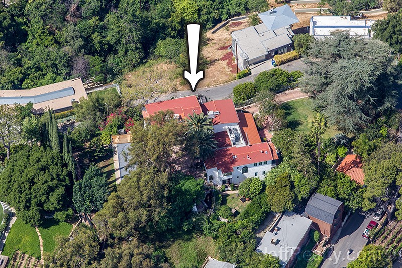 Shatner/Captain Kirk's Estate at 3674 Berry Drive in Studio City, California