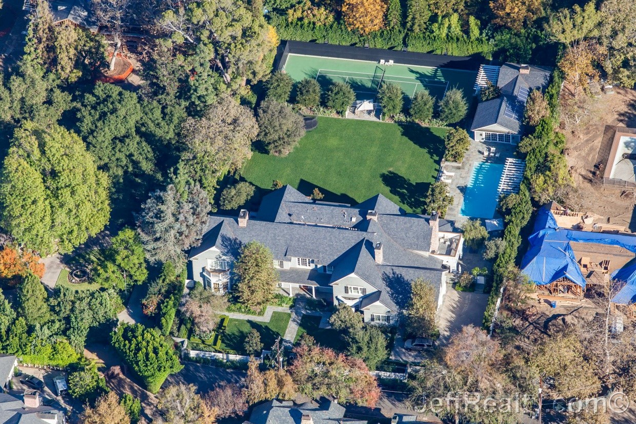 Steve Carrell's Mansion Surrounded by Noise and Construction Echo