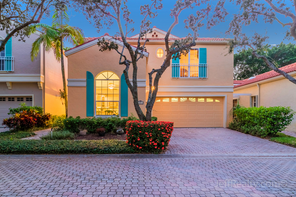 22 Via Del Corso Villa d'Este Homes For Sale PGA National Homes For