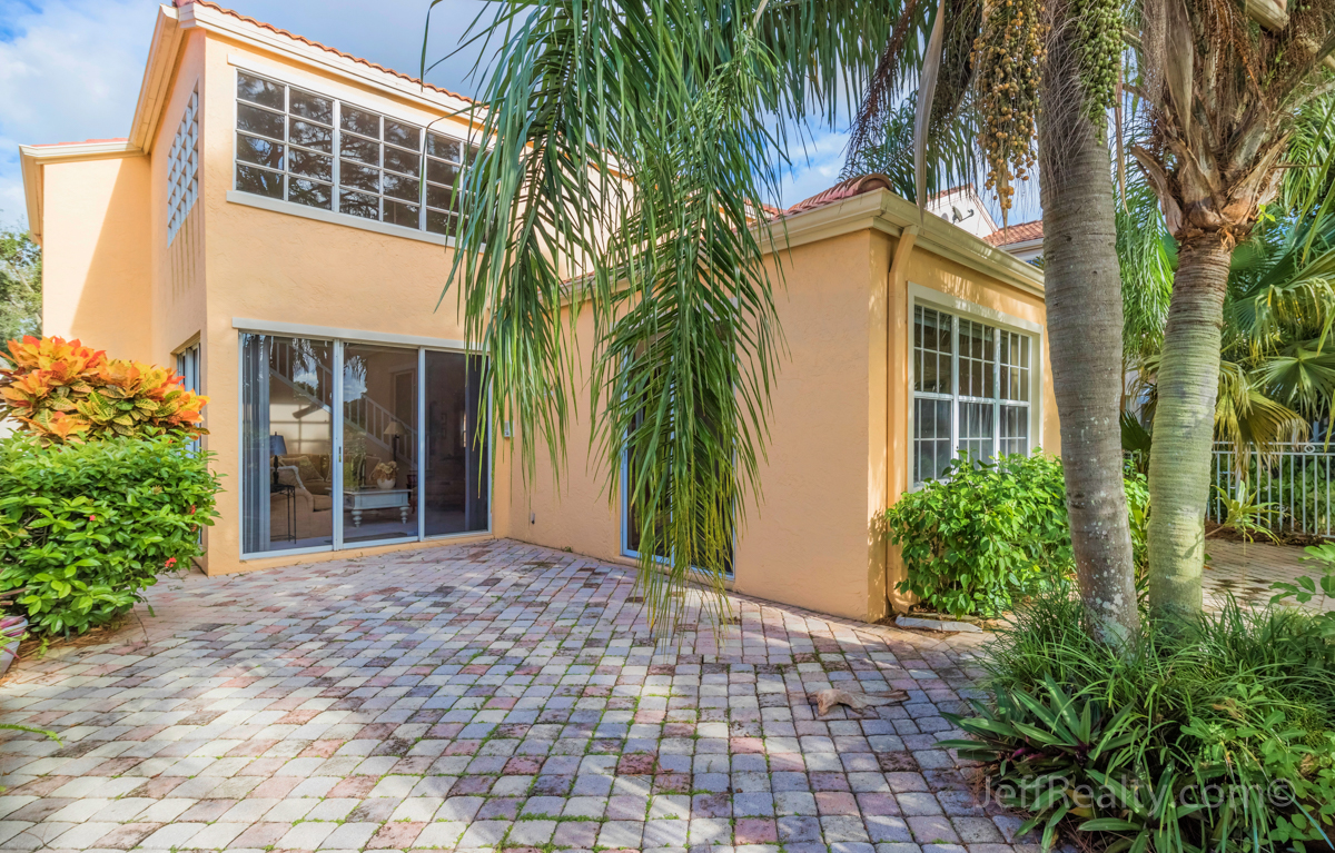 22 Via Del Corso Villa d'Este Homes For Sale PGA National Homes For