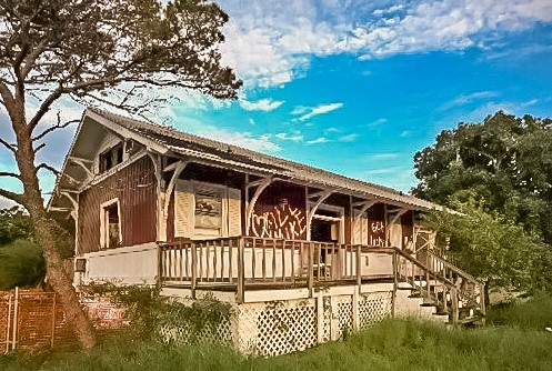 As a home on Seabrook Road