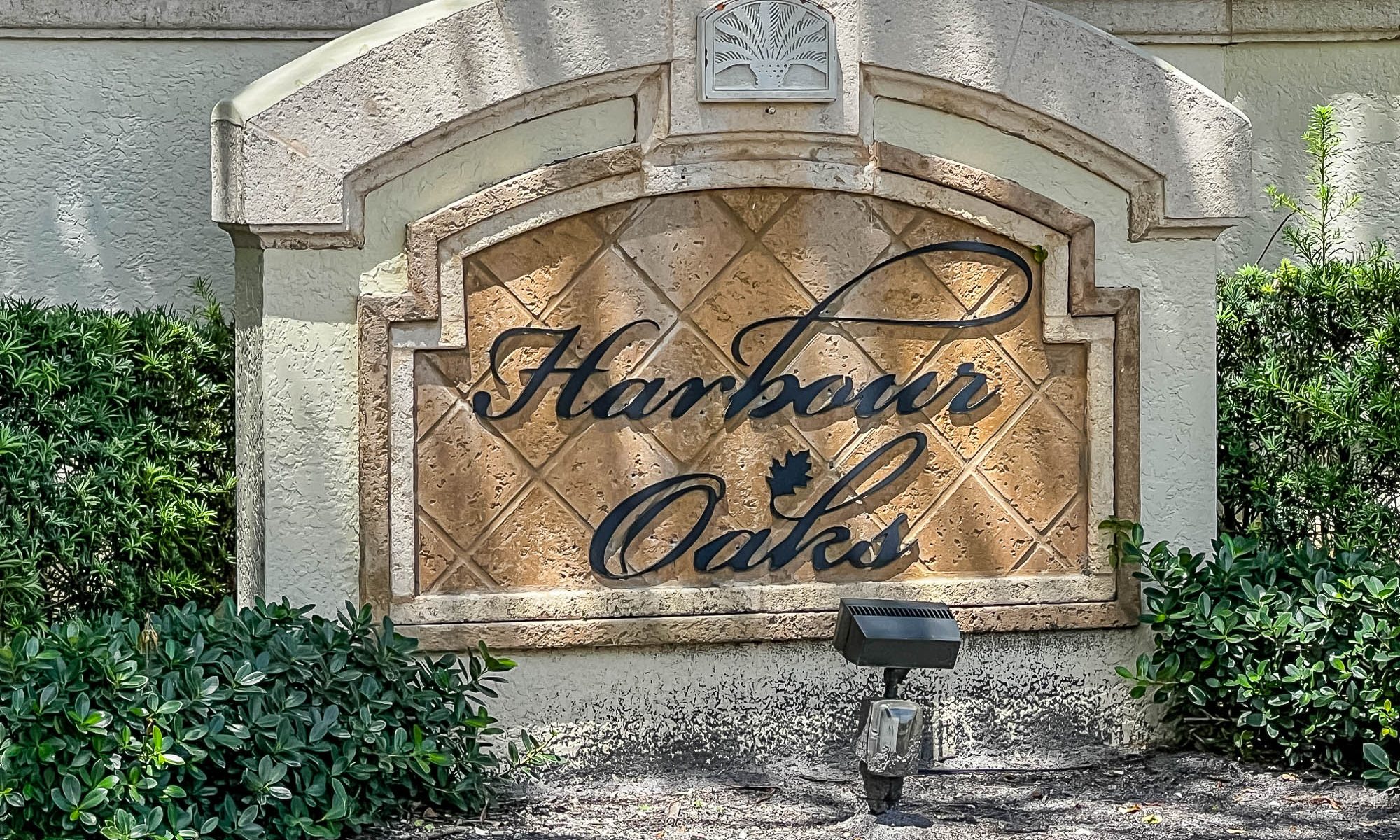 Harbour Oaks Palm Beach Gardens 8 Homes for Sale | Echo Fine Properties